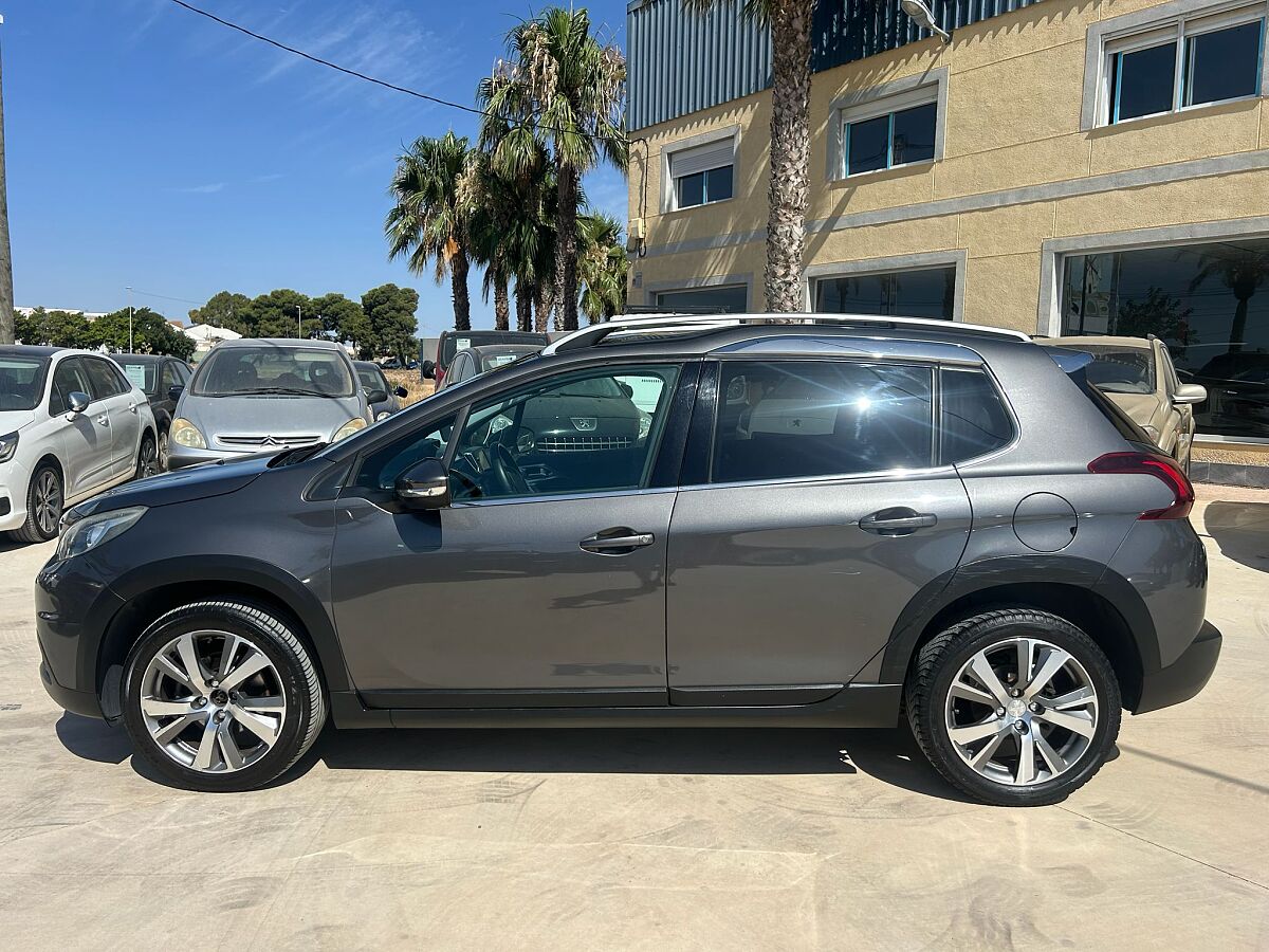 PEUGEOT 2008 ALLURE 1.2 E-THP AUTO SPANISH LHD IN SPAIN 41000 MILES SUPERB 2019